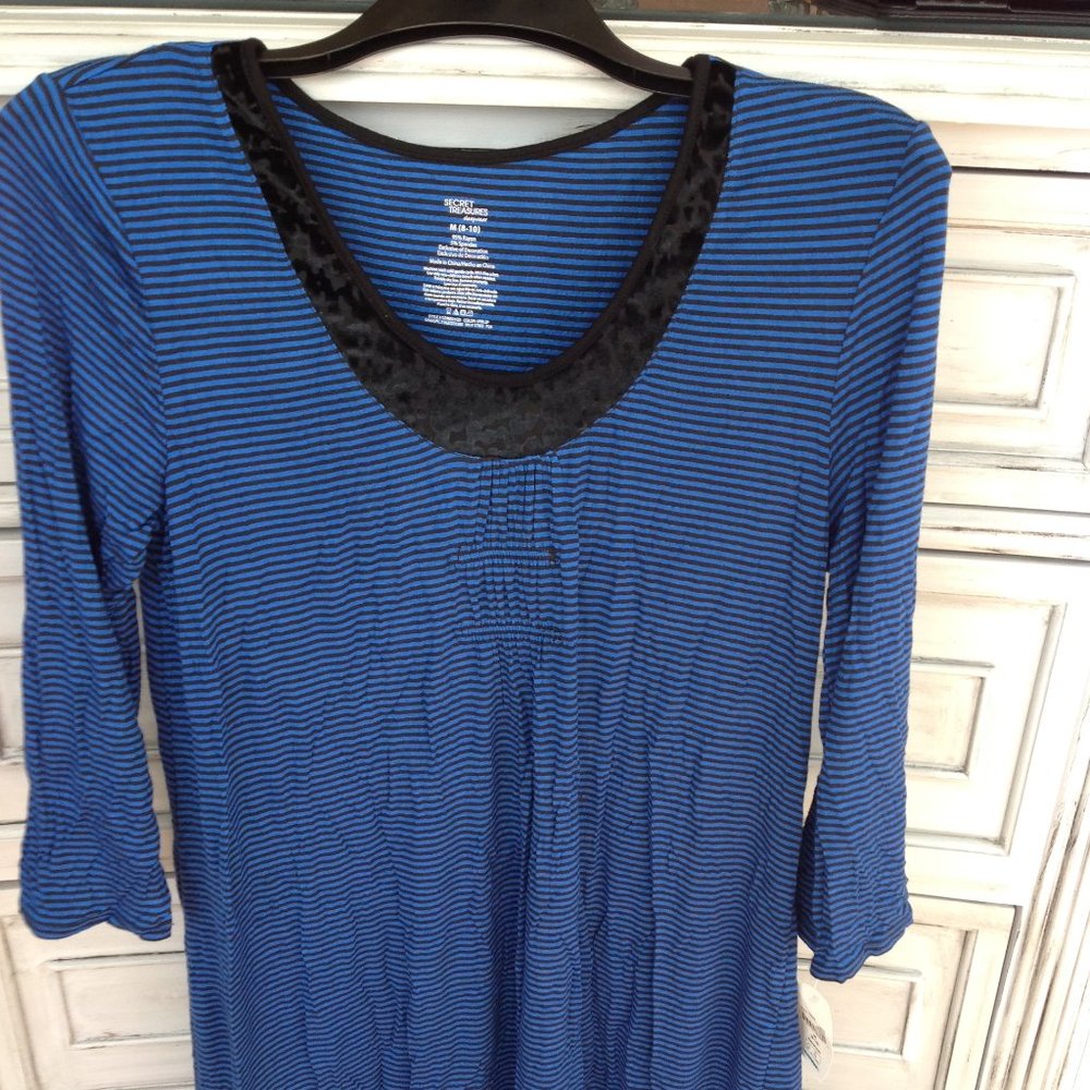 Secret Treasures Sz M 8- 10 Top